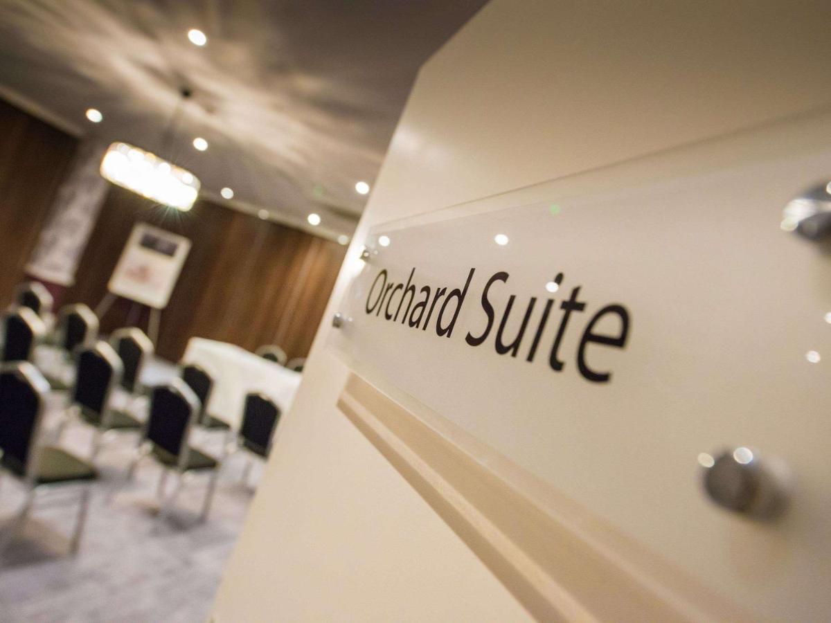 Worldhotels Distinctive Woughton House Hotel